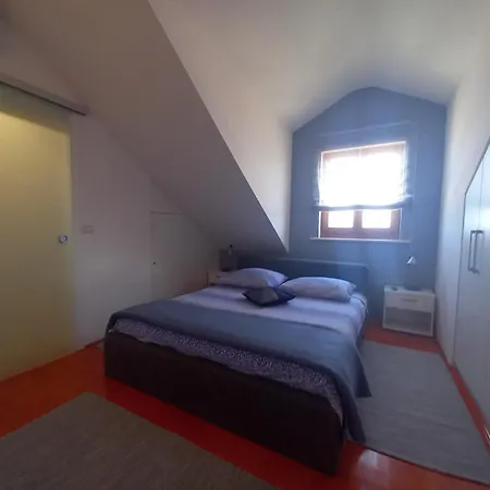 Apartment Iggy Postira